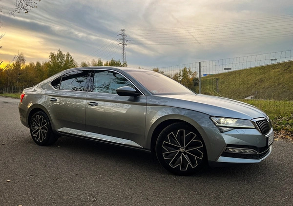 Skoda Superb cena 89900 przebieg: 220000, rok produkcji 2019 z Bytom małe 466